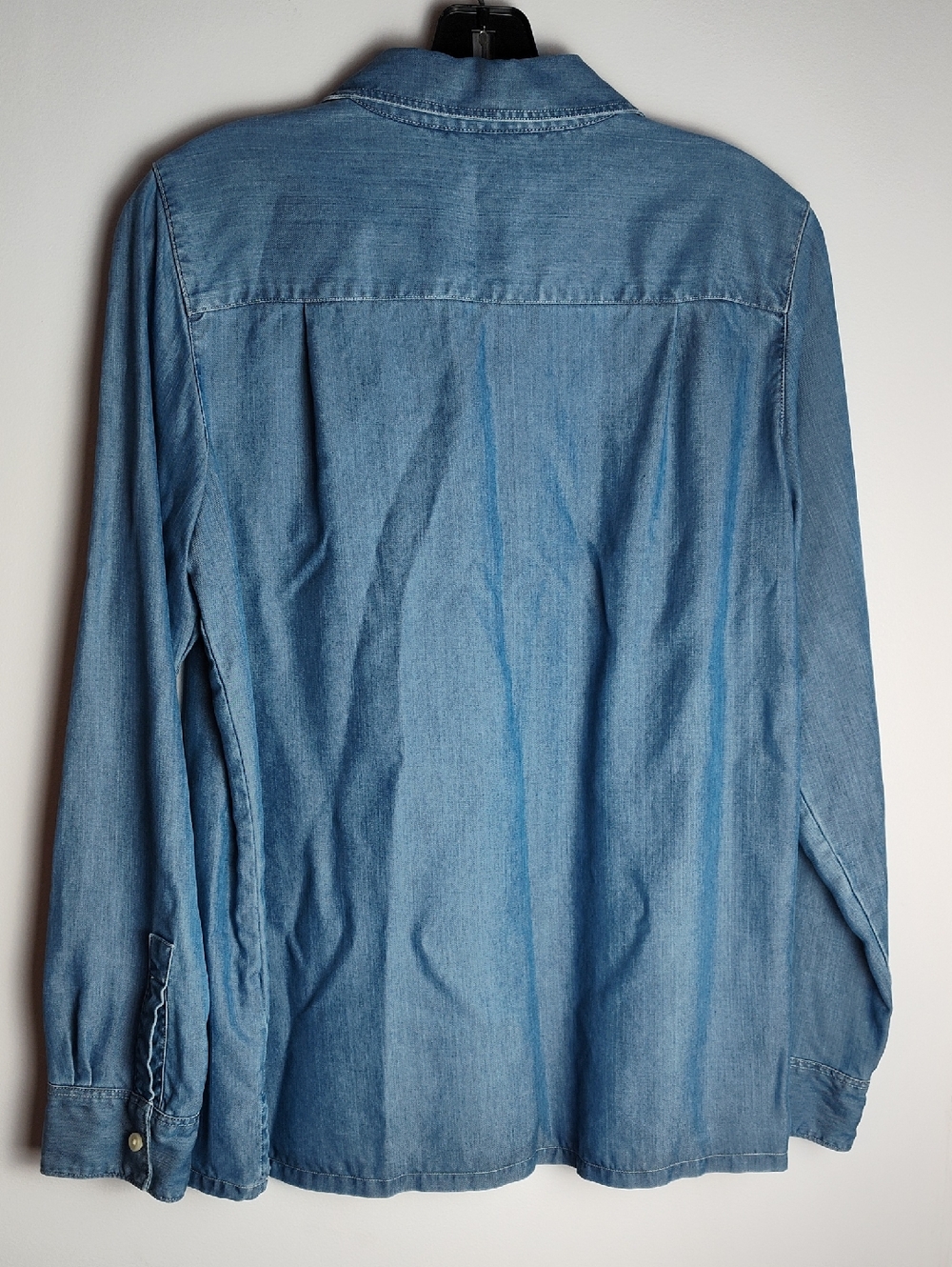 L.L. Bean women’s long sleeve button-down shirt, size S 100% Tencel Lyocell - Picture 3 of 7